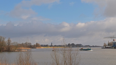 <i class='fa fa-user'></i>&nbsp;kooyammers&nbsp;|  De Lek&nbsp; <i class='fa fa-eye'>&nbsp;95</i> &nbsp;<i class='fa fa-thumbs-up'>&nbsp;3</i> &nbsp; <i class='fa fa-comment-o'>&nbsp;5</i>