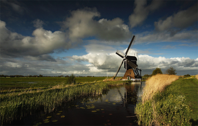 <i class='fa fa-user'></i>&nbsp;Pieter  LJ&nbsp;|  Hollands weer&nbsp; <i class='fa fa-eye'>&nbsp;132</i> &nbsp;<i class='fa fa-thumbs-up'>&nbsp;4</i> &nbsp; <i class='fa fa-comment-o'>&nbsp;8</i>