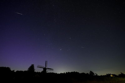 <i class='fa fa-user'></i>&nbsp;Eric Gibcus&nbsp;|  Perse�den-meteorenzwerm&nbsp; <i class='fa fa-eye'>&nbsp;80</i> &nbsp; <i class='fa fa-comment-o'>&nbsp;1</i>