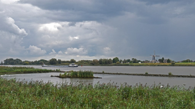 <i class='fa fa-user'></i>&nbsp;kooyammers&nbsp;|  "Denkend aan Holland"&nbsp; <i class='fa fa-eye'>&nbsp;53</i> &nbsp;<i class='fa fa-thumbs-up'>&nbsp;2</i> &nbsp; <i class='fa fa-comment-o'>&nbsp;1</i>