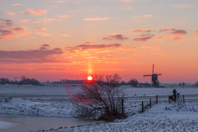 <i class='fa fa-user'></i> Henk Bouter |  Winter in de polder  <i class='fa fa-eye'> 98</i>  <i class='fa fa-thumbs-up'> 6</i>   <i class='fa fa-comment-o'> 8</i>