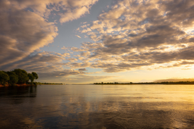 De mogelijkheden om mooie landschapsfoto's te maken zijn hier optimaal. Spiegelend water met mooie luchten zijn omstandigheden die mee moeten zitten. En dan het juiste tijdstip uitzoeken.