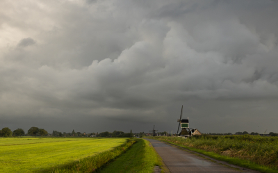 Nature picture: 1. Buien boven de Alblasserwaard