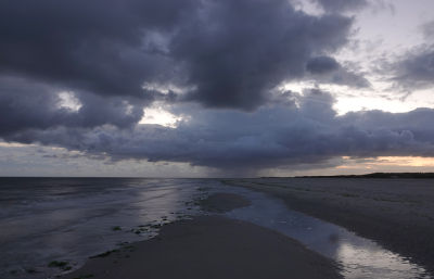 <i class='fa fa-user'></i>&nbsp;nelappelmelk&nbsp;|  Buien in de lucht&nbsp; <i class='fa fa-eye'>&nbsp;60</i> &nbsp;<i class='fa fa-thumbs-up'>&nbsp;1</i> &nbsp; <i class='fa fa-comment-o'>&nbsp;3</i>