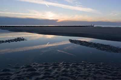 Een dagje uitwaaien op het strand en in de duinen van Burgh-Haamstede.

Groet, Madelon.
Tokina 12mm, polarisatiefilter en statief.