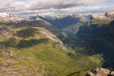 <i class='fa fa-user'></i> Timo de Kruif | Geiranger fjord vanaf Dalsnibba  <i class='fa fa-eye'> 181</i>   <i class='fa fa-comment-o'> 1</i>