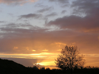 <i class='fa fa-user'></i> Bert Veerman | Zonsondergang in Groessen  <i class='fa fa-eye'> 97</i>   <i class='fa fa-comment-o'> 0</i>