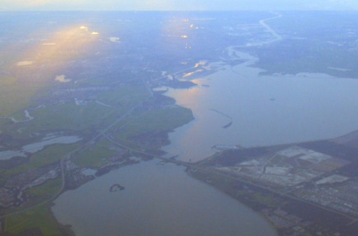 We zijn er bijna door ...
Het Gooimeer / IJmeer / deeltje Naadermeer, nabij Almere.