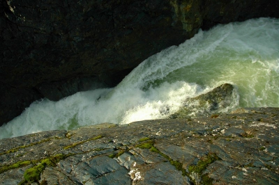 <i class='fa fa-user'></i> Theo van Woerden | Waterval  <i class='fa fa-eye'> 224</i>   <i class='fa fa-comment-o'> 4</i>