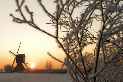 De foto is gemaakt om ongeveer 08.00 in de ochtend. Het was ver onder nul. Ik heb een 40mm lens gebruikt vanaf statief.