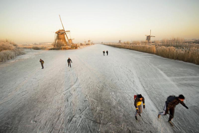 De foto is gemaakt om ongeveer 09.00 in de ochtend. Het was ver onder nul. Ik heb een 10mm lens gebruikt vanaf statief.