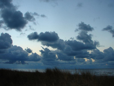 <i class='fa fa-user'></i> andrea | Lucht en zee  <i class='fa fa-eye'> 144</i>   <i class='fa fa-comment-o'> 3</i>