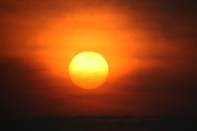 De zon ging deze avond mooi onder en toen kon ik het dus niet laten even een foto te nemen.