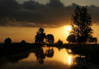 vandaag weer  wat foto,s van de zon kunnen maken , nu was het ook heel ander weer dan vorige week