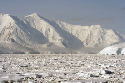 <i class='fa fa-user'></i> Arjen Drost | IJsschap op Antarctica  <i class='fa fa-eye'> 179</i>   <i class='fa fa-comment-o'> 2</i>